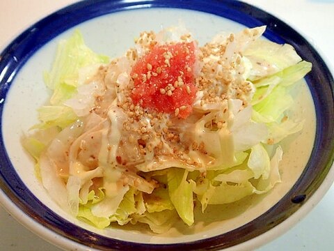 レタスと玉ねぎと辛子明太子の和風サラダ